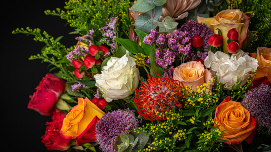 Halloween en clave floral: elegancia, misterio y flores oscuras